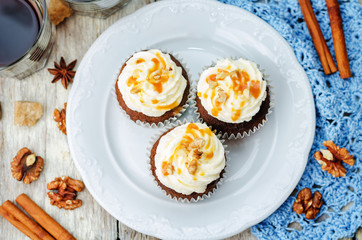 pumpkin pie spices walnuts banana cupcakes with salted caramel and cream cheese frosting