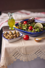 Karışık salatalar