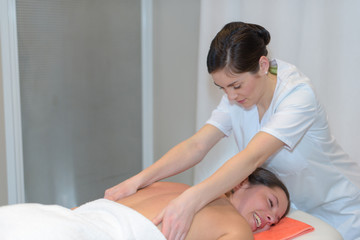 Fototapeta na wymiar young woman having a massage