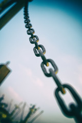 Obraz premium chain metal rust building city culture europe bulb