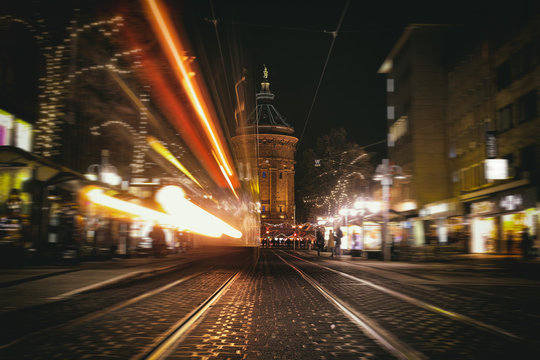 mannheim, strassenbahn, planken, innenstadt, paradeplatz, building, city, light, wasserturm