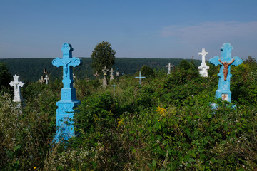 Ukraina - stary cmentarz w Nyrkowie