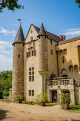 Fototapeta na wymiar Le Château d'Aulteribe à Sermentizon