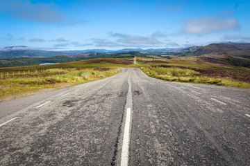 Unendlich lange Straße in Alaska, USA