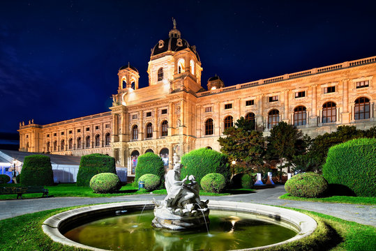 Kunsthistorisches Museum Bei Nacht, Wien