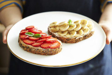 Fresh fruits baguette 