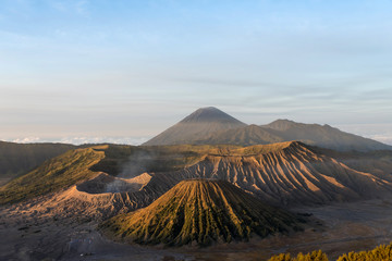 Fototapeta premium Góra Bromo przy wschodem słońca w Jawa, Indonezja