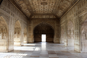 the architecture of courtyards and gardens inside the complex of Agra Fort