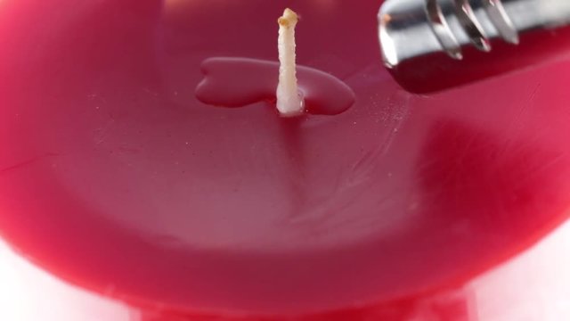 Fiamma della candela rossa
