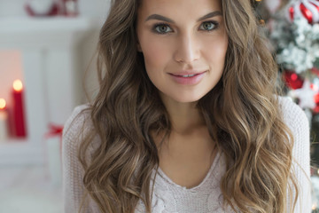 Obraz premium Kobieta na Boże Narodzenie