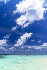 インド洋の美しいサンゴ礁の海