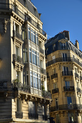 Fototapeta na wymiar Immeubles bourgeois à Paris, France