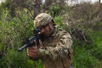 Military soldier training during military training