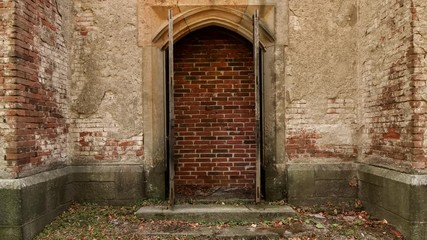 Stop motion animation - opening old door