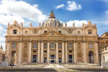 Fototapeta na wymiar Grand Cathedral of St Peter's in Vatican, Rome, facade view