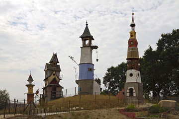 Pretty constructions of fairytale turrets