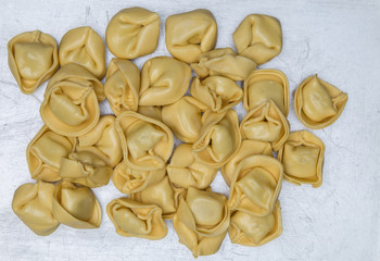 Tortellini Nudeln auf Backblech
