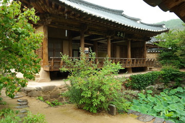 Fototapeta na wymiar Seoseokji historic garden