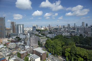 Fototapeta premium 品川 東京 新橋 恵比寿 目黒 港 日本 高級 住宅街 ビル 建物 戸建 マンション オフィス