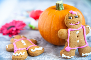 Fototapeta na wymiar gingerbread and pumpkin composition