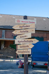 Hinweisschilder