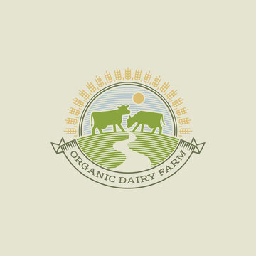 Vintage cow farm logo. Organic farm milk emblem. Dairy product engraving logo.