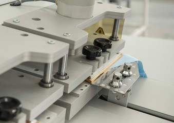 press machine for the shaping of the shirt collar