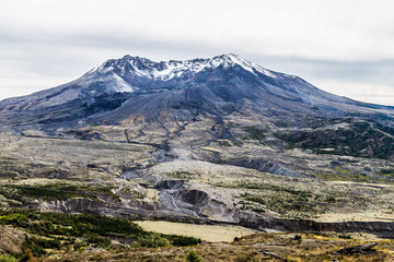 Fototapeta premium Mount St. Helens showing destroyed landscape caused by the 1980 eruption.