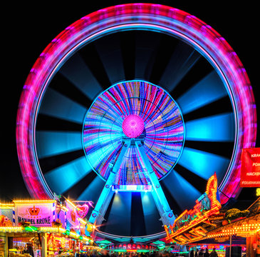 Riesenrad bei Nacht