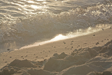 Foamy wave with bubbles