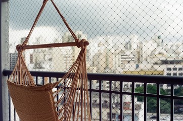 A cidade vista pela sacada
