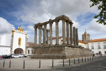 Templo de Diana o templo romano de Évora