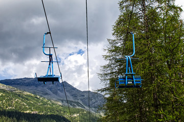 chair lift against sky