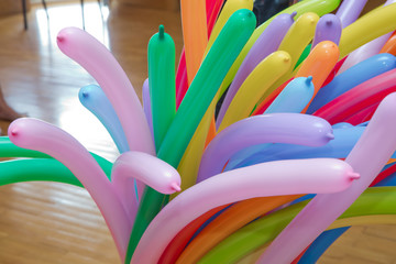 Long Balloons For Balloon Animals With Balloon Pump - Balloons For Twisting Magic Balloons, Assortmen . Balloon twisting art children workshop colorful stock