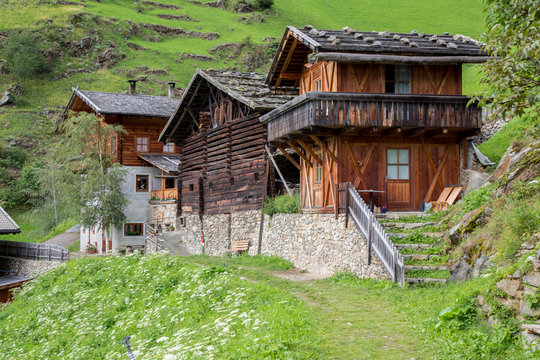 Alter Bauernhof Alpen Ultental