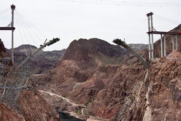 Pat Tillman Memorial Bridge under construction