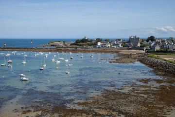 Un petit coin du port breton de Roscoff (Finistère)