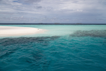 Tropical sandbank reef entry point