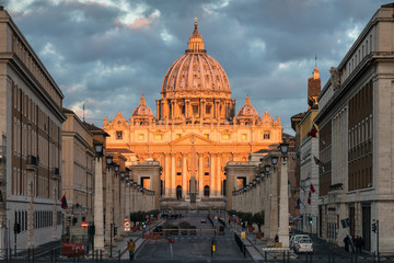 Fototapeta premium Bazylika Świętego Piotra w Rzymie, Watykan, Włochy