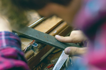 file wood hand