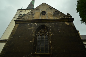 Fototapeta na wymiar old church 