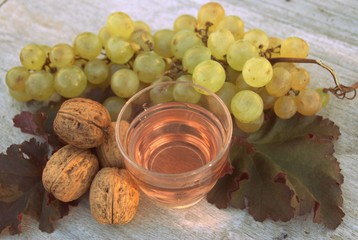 raisin,noix et vin, ensemble automnal