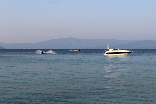 Boats near Sitonia