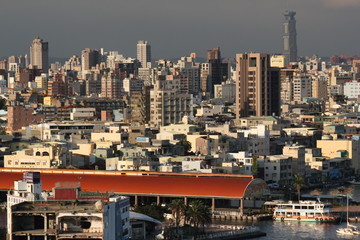 Fototapeta na wymiar Panoramic city view towards downtown city center from Kaohsiung harbour , Kaoshiung city, Taiwan