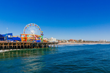 Amusement Park and beaches in Santa Monica - obrazy, fototapety, plakaty