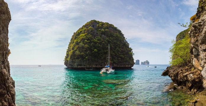 Maya bay on Phi Phi Leh island