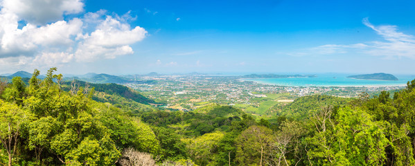 Fototapeta premium Panoramic view of Phuket