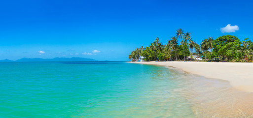 Naklejka premium Tropical beach on Samui