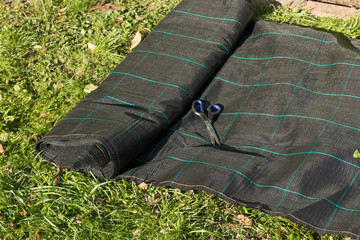 Gartenvlies verlegen