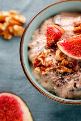 feige mit nüssen und quark